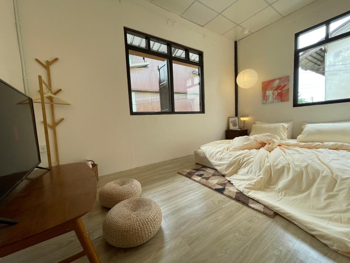 Albergue The Ordinary 8 Surat Thani Exterior foto
